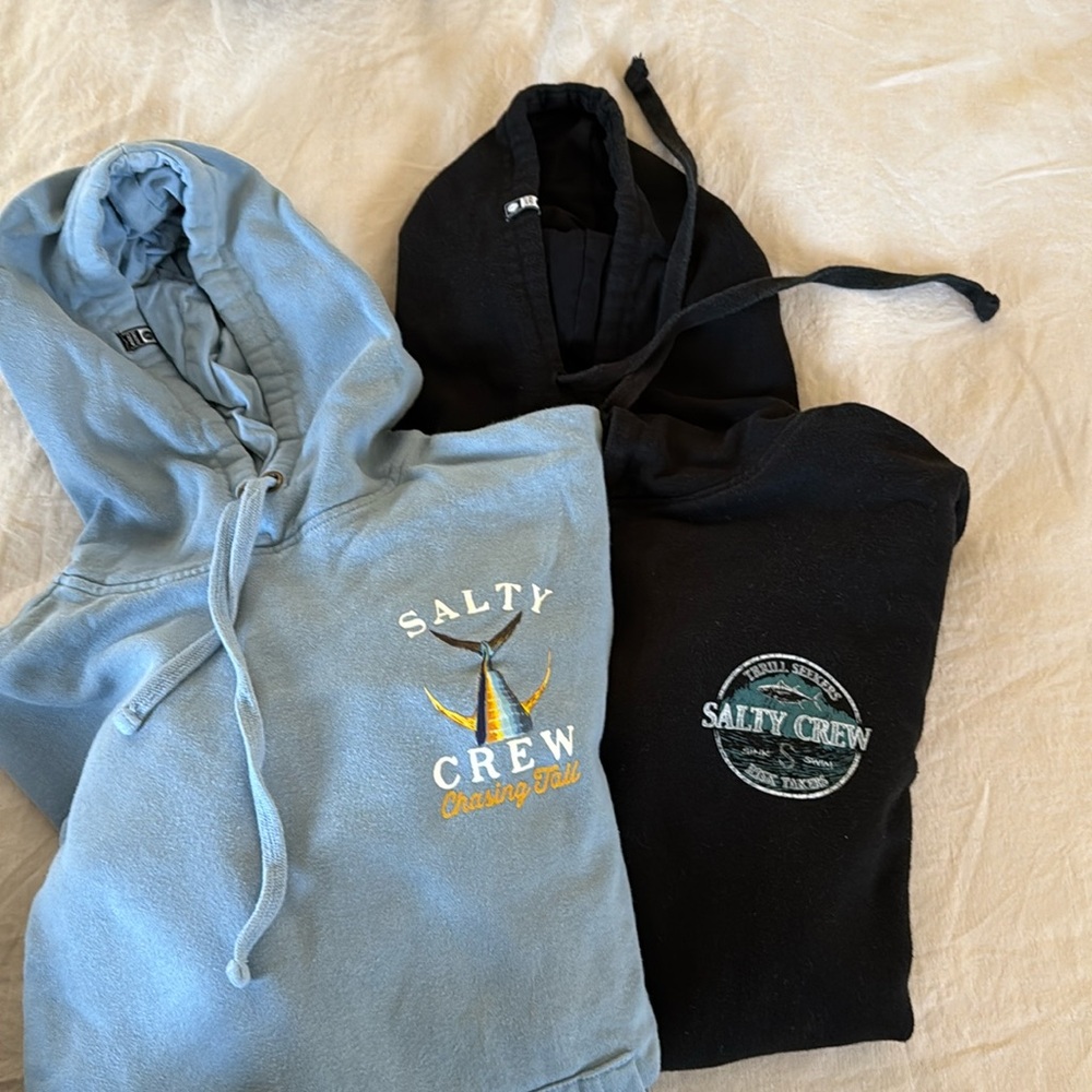 Lot of 2 salty Crew sweatshirts men’s size small